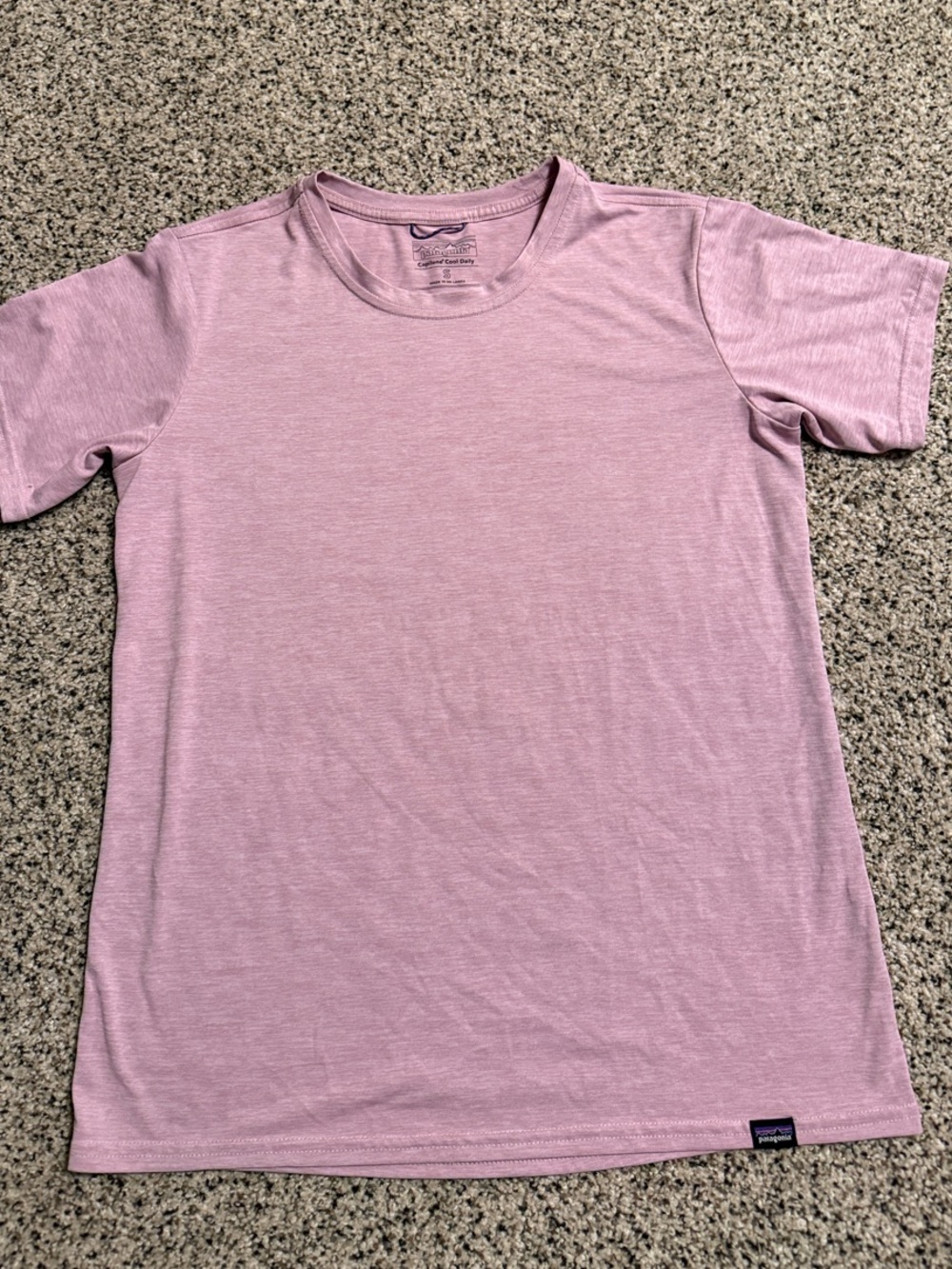 NWOT women’s Patagonia Heathered Light Pink Short Sleeve Tee